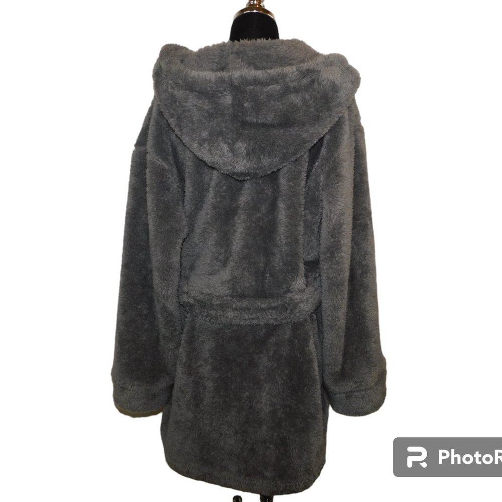 Jasmine & Ginger Plush Gray Robe With Faux Fur - image 5